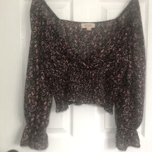 No Frills Los Angeles Cropped Blouse Size L Floral Print
